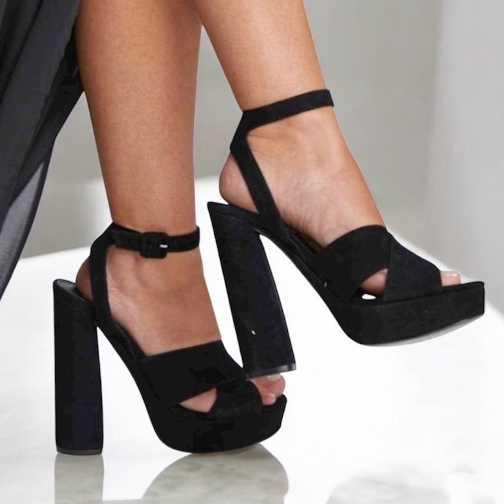 Steve Madden Black Suede Platform Strappy Block Heels NEW